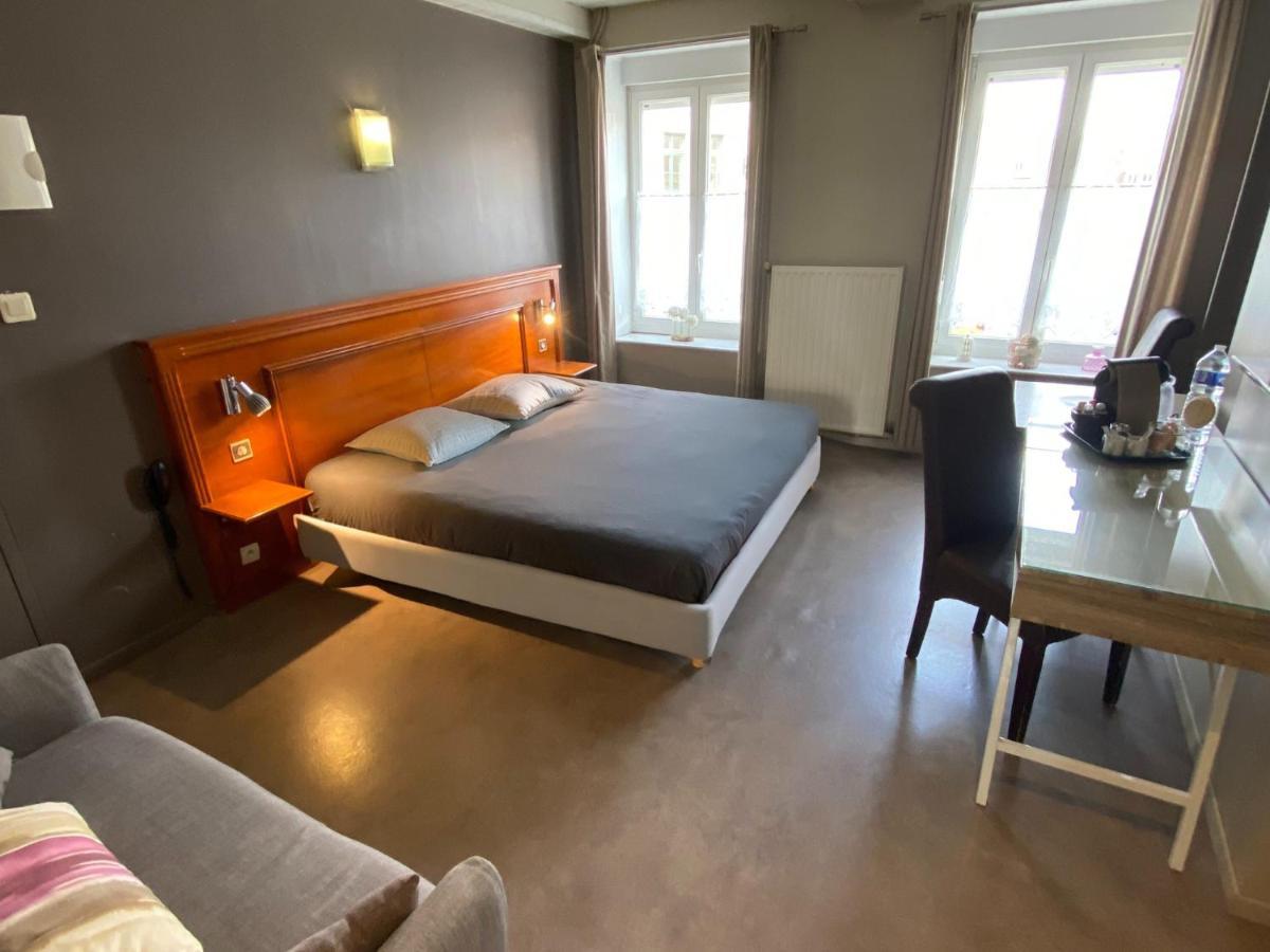 Studios & Appartements Confortables Au Centre De Bourbourg - Gare A Proximite Exterior foto